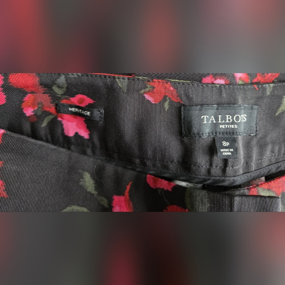 Talbots Heritage Petite Pants with Red Floral Print Size 8P Like New - Picture 9 of 11